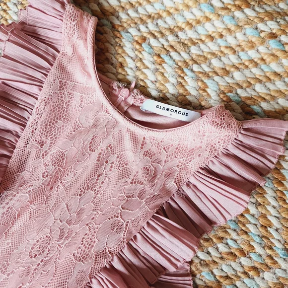 Glamorous Clothing brand Pink Dress - Picture 3 of 5